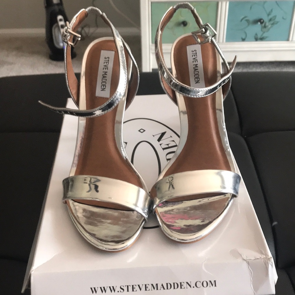 Brand new in box with receipt Steve Madden heels.